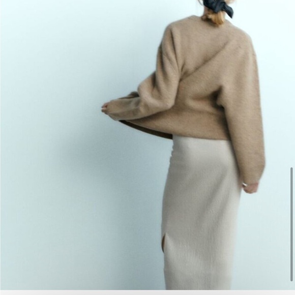 Zara Sequined crinkled slit hem cream midi skirt sz.S - Picture 4 of 16